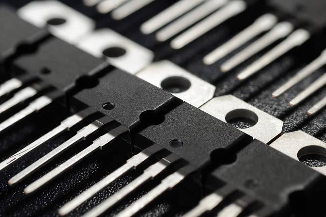 What are the safe working conditions for IGBT?